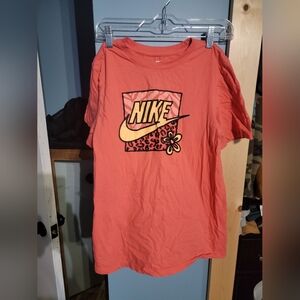 Nike tshirt